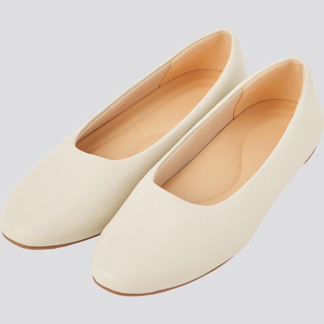 UNIQLO（ユニクロ）コンフィールタッチ　ラウンドフラットシューズ