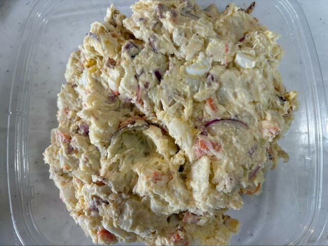 【コストコ　6種の具材のポテトサラダ】ゴロゴロじゃがいもと細切り野菜の食感が楽しい♪