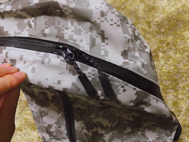 【ワークマン 撥水デイバッグ(リュック) 約20リットル】止水ファスナーがありがたい