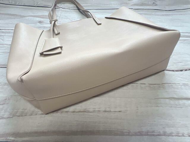 マチもしっかりあるのでたくさん入りそう！