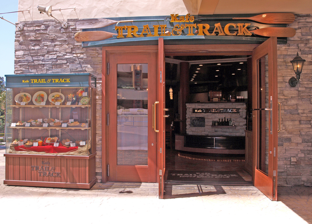 カフェ・トレイル&トラック