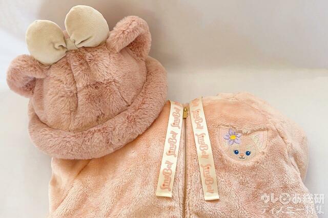 パーカーとハット