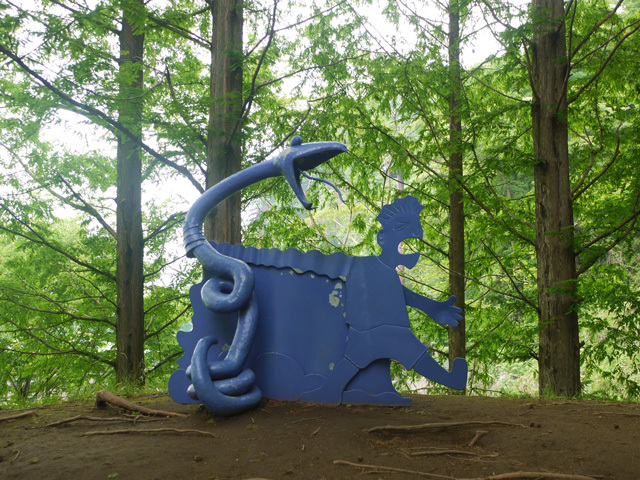 公園は山のふもとにあるので、野生の生きものもたくさん。しっかり注意しよう