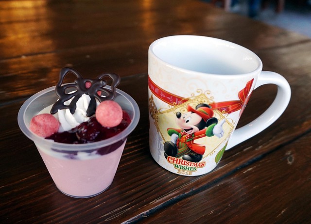 クランベリームース、スーベニアカップ付き