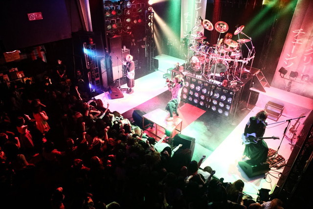 DEZERT　　撮影：小林裕和