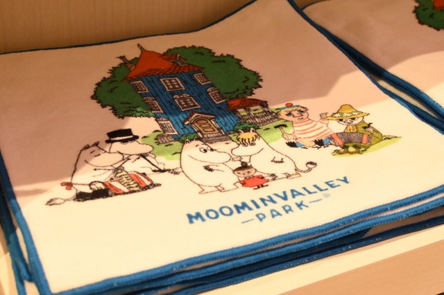 限定のタオルハンカチなど