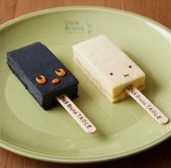 「ケーキバー」ミッフィー（写真右）、ブラック・ベア（写真左）【ディック・ブルーナ テーブルPOP-UP SHOP in 阪急大阪梅田駅】