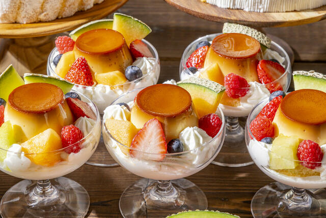 「VIVA 洋食ビュッフェ メロンとマンゴースイーツフェア」＜期間：2026年4月29日〜6月30日＞【テーマは“大人のための洋食ビュッフェ”♪ヒルトン成田でGWはズワイ蟹が食べ放題！5/7からはジャンボエビフライ＆完熟メロンも食べ放題！】