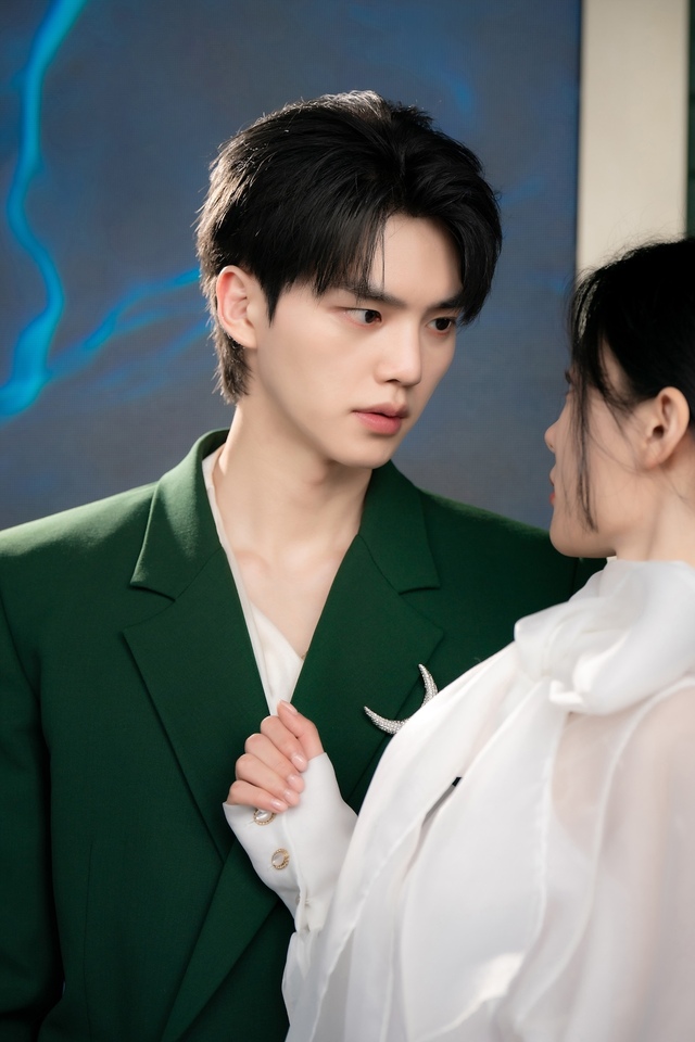 Netflixシリーズ『マイ・デーモン』独占配信中