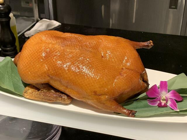 ディナータイムなら北京ダッグも味わえる