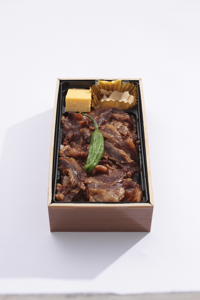 「スペイン産ベジョータ イベリコ豚重」（1,100円）