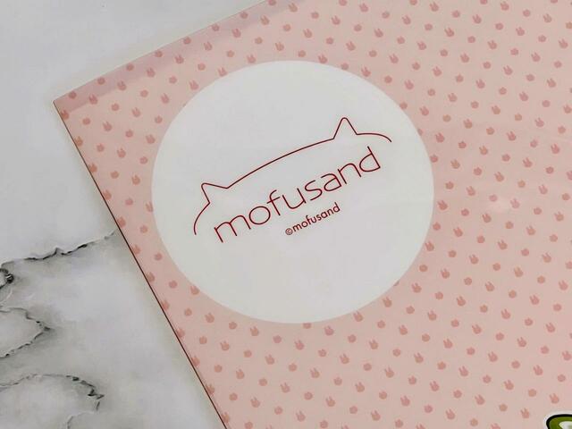 【Seria（セリア）】mofusandのロゴも！柄はドットかと思いきや、うさぎと猫のシルエットなの、わかりますか？