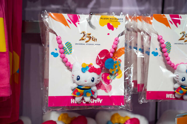 ネックレス 2,900円｜ユニバーサル・スタジオ・ジャパン25周年グッズ