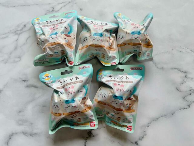 ちいかわの「びっくらたまご」第4弾を購入!全種類コンプリートなるか?!