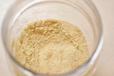 おからパウダーと重曹をよく混ぜる