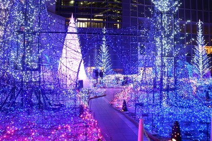 女性たちに聞いた!「おひとりさまクリスマスどう過ごす?」2位はエステ