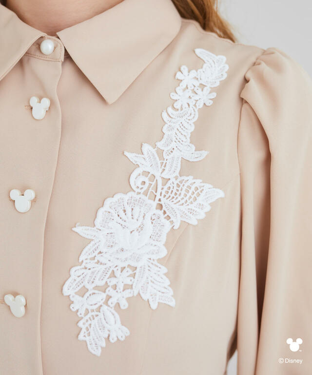 レース付きプリーツシャツワンピース 14,900円｜Areeam Disney Collection「ミッキーマウス」