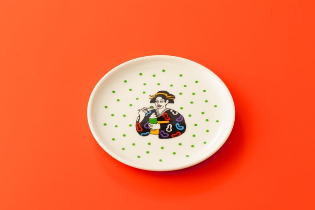 【nana's green tea「2026年福袋」】アオタケ エリコさん描きおろしのオリジナルイラスト入りまめ皿