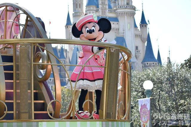 東京ディズニーランド「イッツ・ア・スウィーツフルタイム！」の模様：「ディズニー・パルパルーザ」第3弾「ヴァネロペのスウィーツ・ポップ・ワールド」
