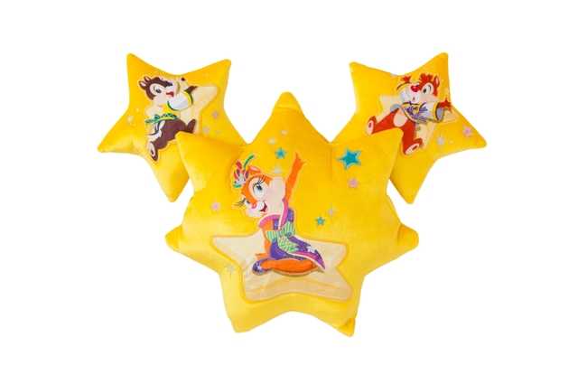 クッション 2,800円｜高さ約40×幅約58cm｜東京ディズニーリゾート「ディズニー七夕デイズ」｜東京ディズニーランド「グランドエンポーリアム」、東京ディズニーシー「エンポーリオ」