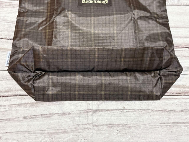 底マチがしっかりあるので収納力抜群！