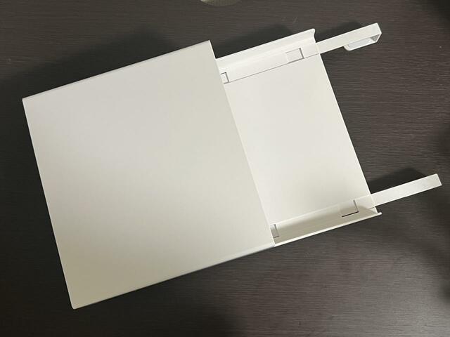 【山崎実業　tower　オールインワンホルダー】フックの取り付けもクッションの貼り付けも簡単です