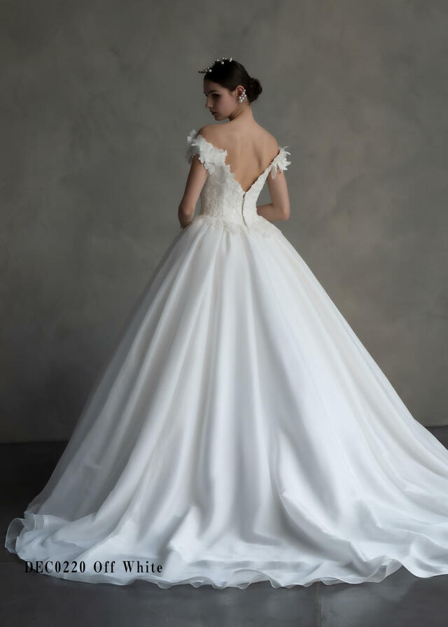 クラウディア「Clef a decor-クレアデコール」新作ウェディングドレス