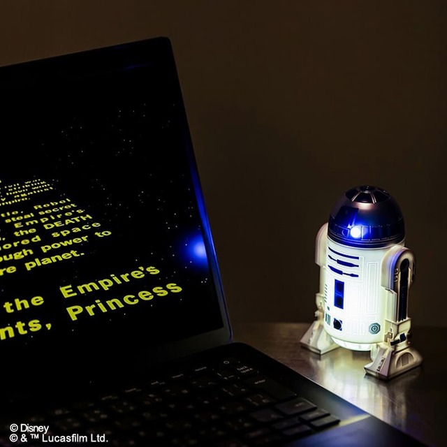 【STAR WARS R2-D2 お部屋ライト BOOK】R2-D2のお部屋ライトが、毎日の生活の相棒として活躍すること間違いなし