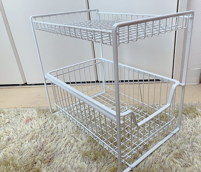 【カインズ 引き出しラック ホワイト】素材はスチールとポリエチレンです