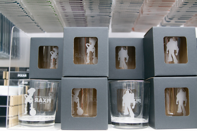 「PIXARのひみつ展 いのちを生みだすサイエンス」会場限定グッズ