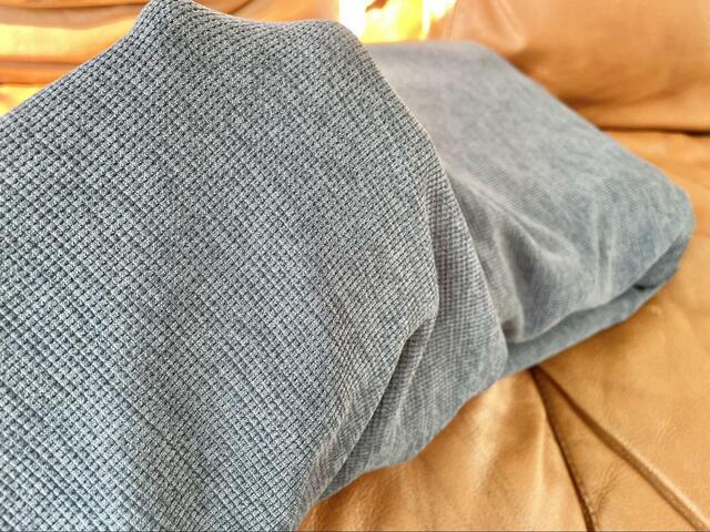 【ニトリ　肘付ストレッチソファカバー3人掛け用】伸縮性の高い生地