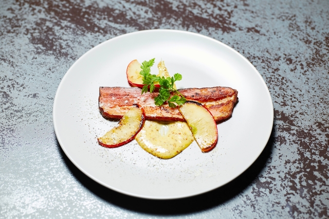 ダイニングバー「麦ノ音」