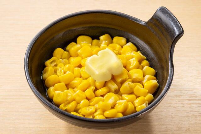 「バター（1個）を使った背徳アレンジ バターコーン」＜期間：2026年3月19日〜5月中旬予定＞【しゃぶ葉に大人気ラムが期間限定復活！〆に絶品味噌ラーメンも楽しめる「春のラムしゃぶ北海道フェア」開催！】