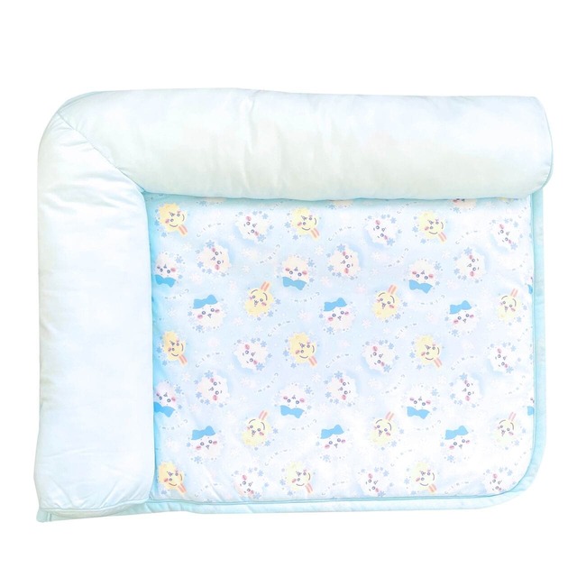 【ちいかわ】「ちいかわ 枕付き冷感ペットベッド」BLUE　￥2,200