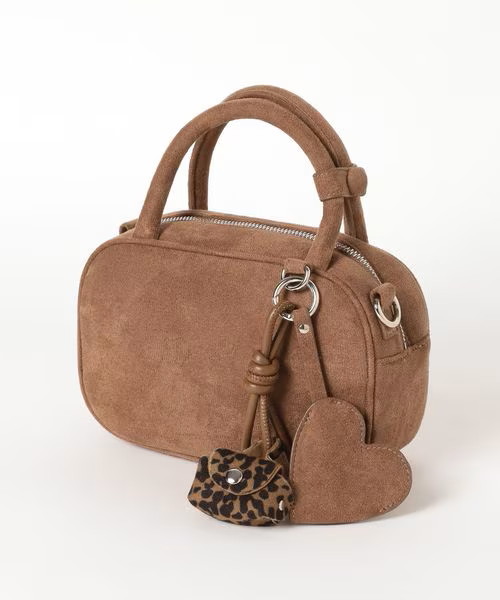 【ローリーズファームの秋冬おすすめバッグランキング 3位】「チャームツキミニボストン」5,990円(税込)