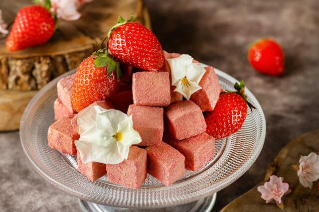 「いちごのポルボローネ」＜期間：2026年2月25日～＞【フレッシュ苺＆苺スイーツ、本格イタリアンが食べ放題！「XEX」4店舗で贅沢ランチブッフェ順次スタート！】