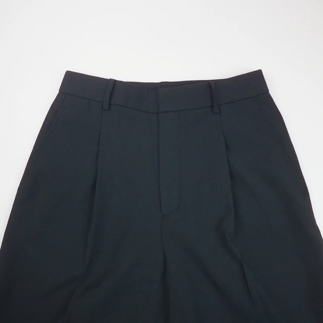 【トライアル RIALT】「タックワイドパンツ」2,189円（税込）