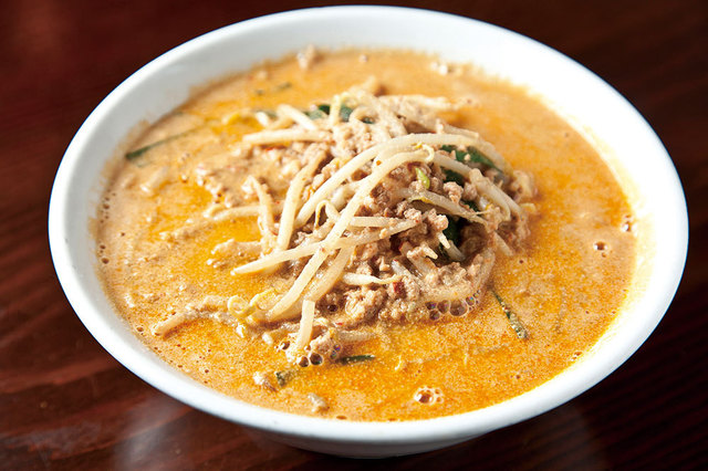 泰興楼 八重洲本店　坦坦麺　870円