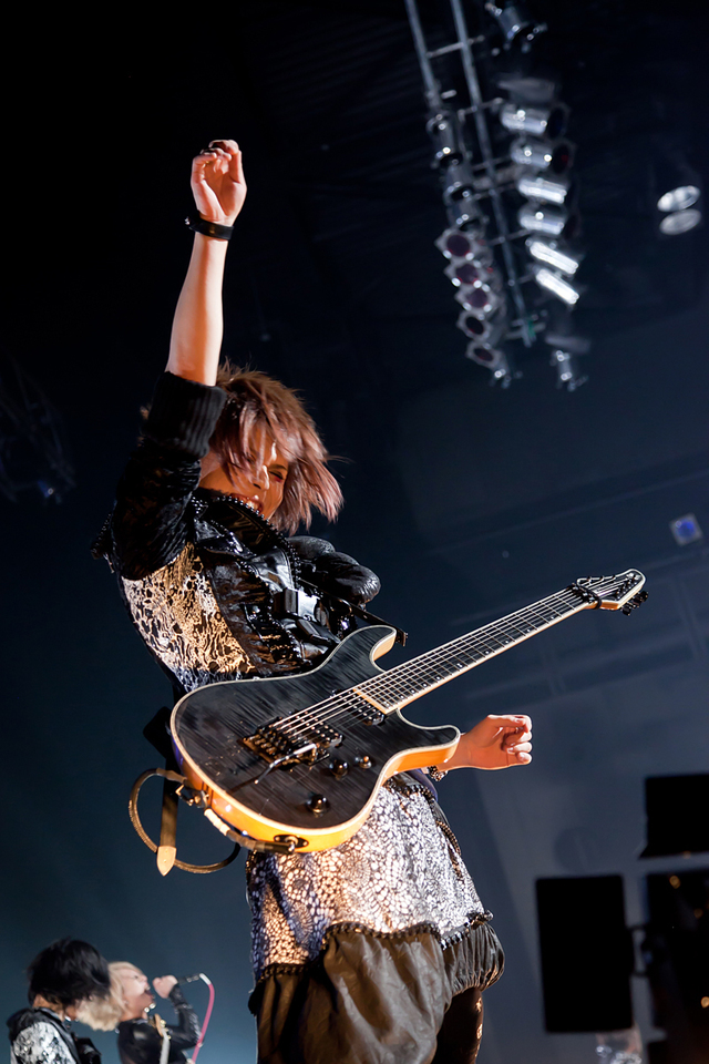 アルルカン・奈緒(G)