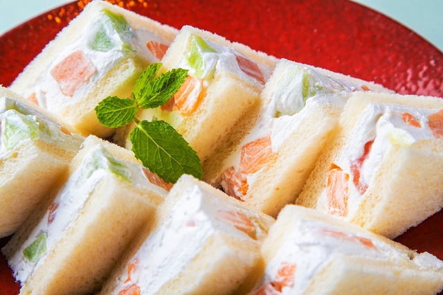 メロン食べ比べ＆メロンスイーツ食べ放題フェア