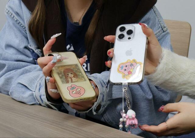 スマホにもしっかりおぱんちゅうさぎが居ます