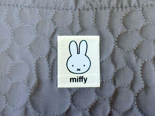 フロントにミッフィーのお顔のタグ付き！