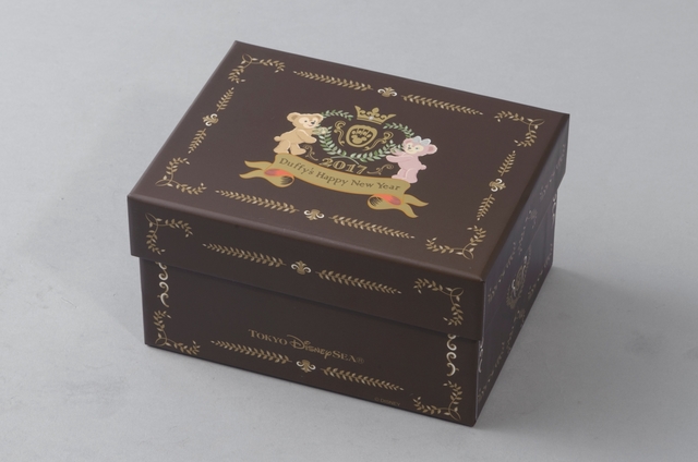 コレクションドールセット （ボックス）¥6,500 ※縦約13cm × 横約16.5cm × 高さ約9cm｜2016年12月26日発売 ※商品がなくなり次第、販売終了