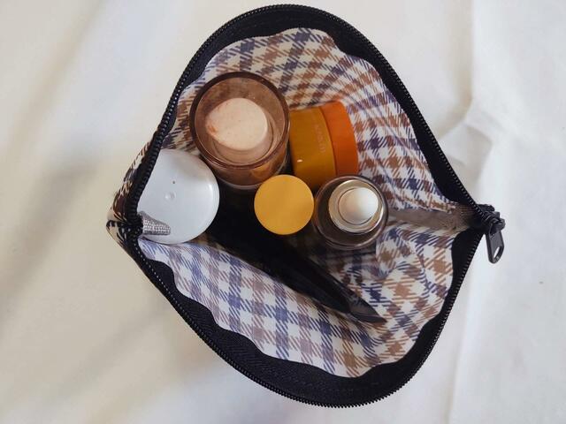 コスメもたっぷり入る