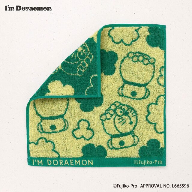【I'm Doraemonシリーズ新商品】ジャガードハンドタオル 全2種 各¥990／しっかり水分を吸収してくれるジャガード織のハンドタオル