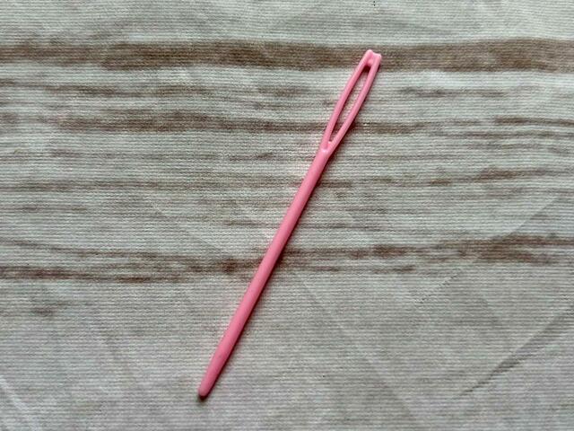 プラスチックの針を使うので子供でも安心して作れます