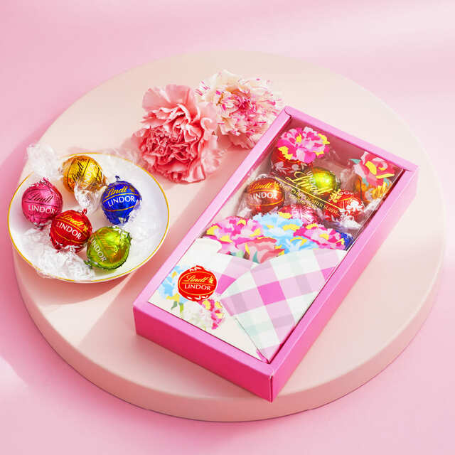 【母の日スイーツ2025／リンツ】「リンドール ミニブーケボックス 14個入」￥2,900