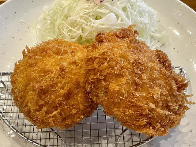 【豚肉専門料理店とんかつのり】ラードで揚げた「林SPF」のメンチカツ