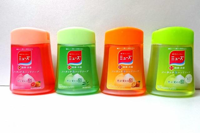 【レキットベンキーザー・ジャパン　薬用せっけん ミューズ ノータッチ泡ハンドソープ（詰め替え）　250ml×4個　1918円】内容量は1本あたり250mlで、手洗い約250回分