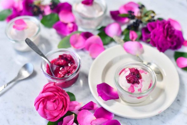 FRAGLACE バラのアイスクリーム ローズバニラ